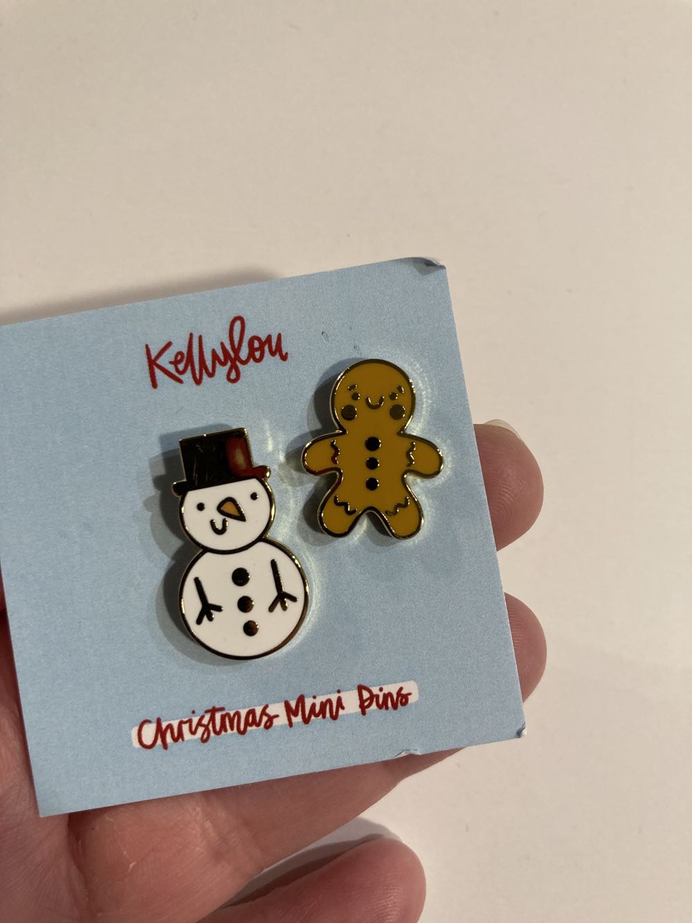 *  pin collectible - Main Image 2