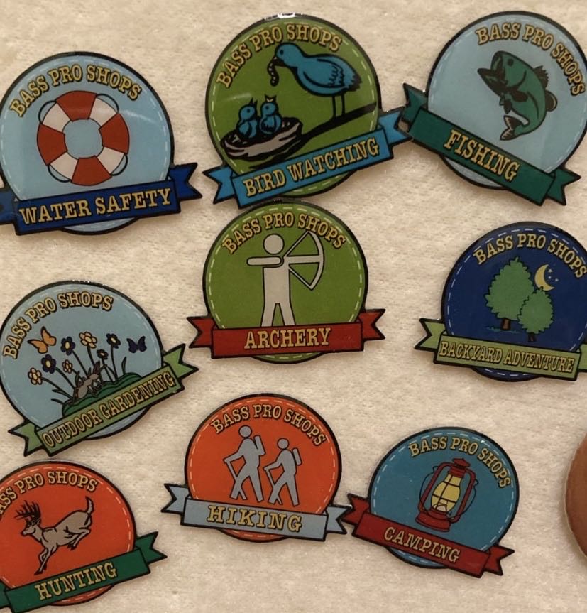 Bass Pro Shops Bird Watching - Button pin collectible - Main Image 2