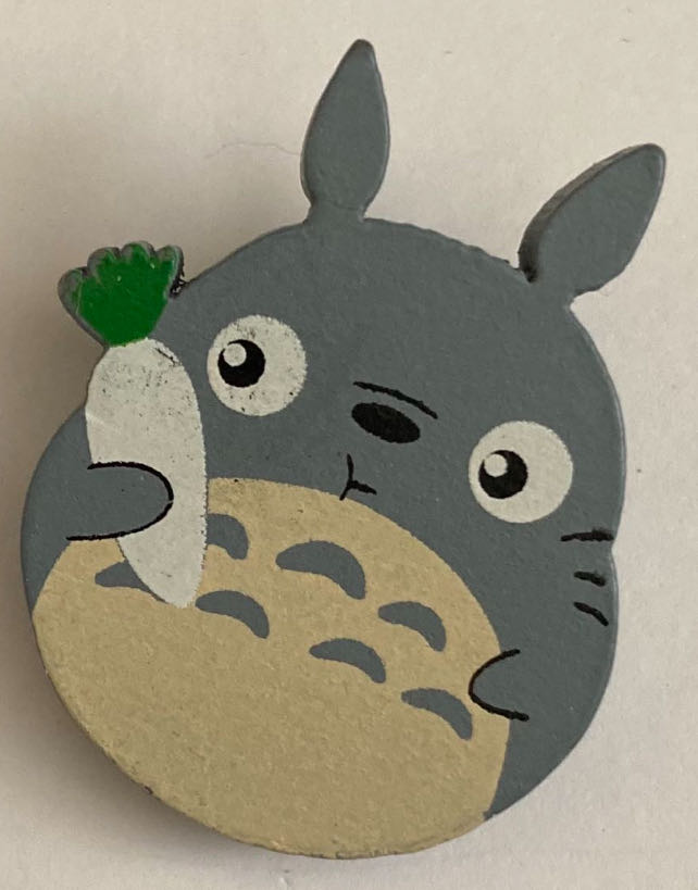 Totoro  pin collectible - Main Image 1