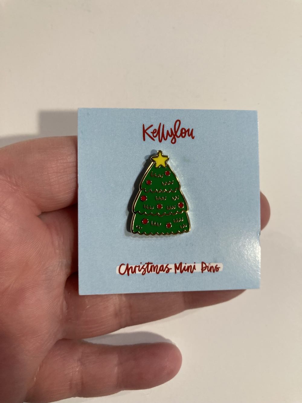 *  pin collectible - Main Image 3