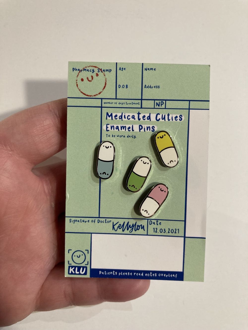 *  pin collectible - Main Image 3