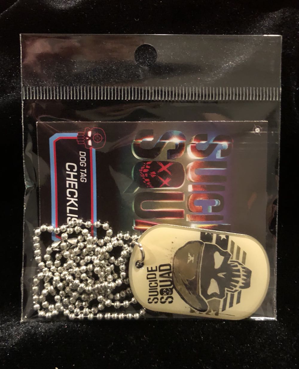 DC COMICS SUICIDE SQUAD DOG TAG SINGLE #7  pin collectible - Main Image 2