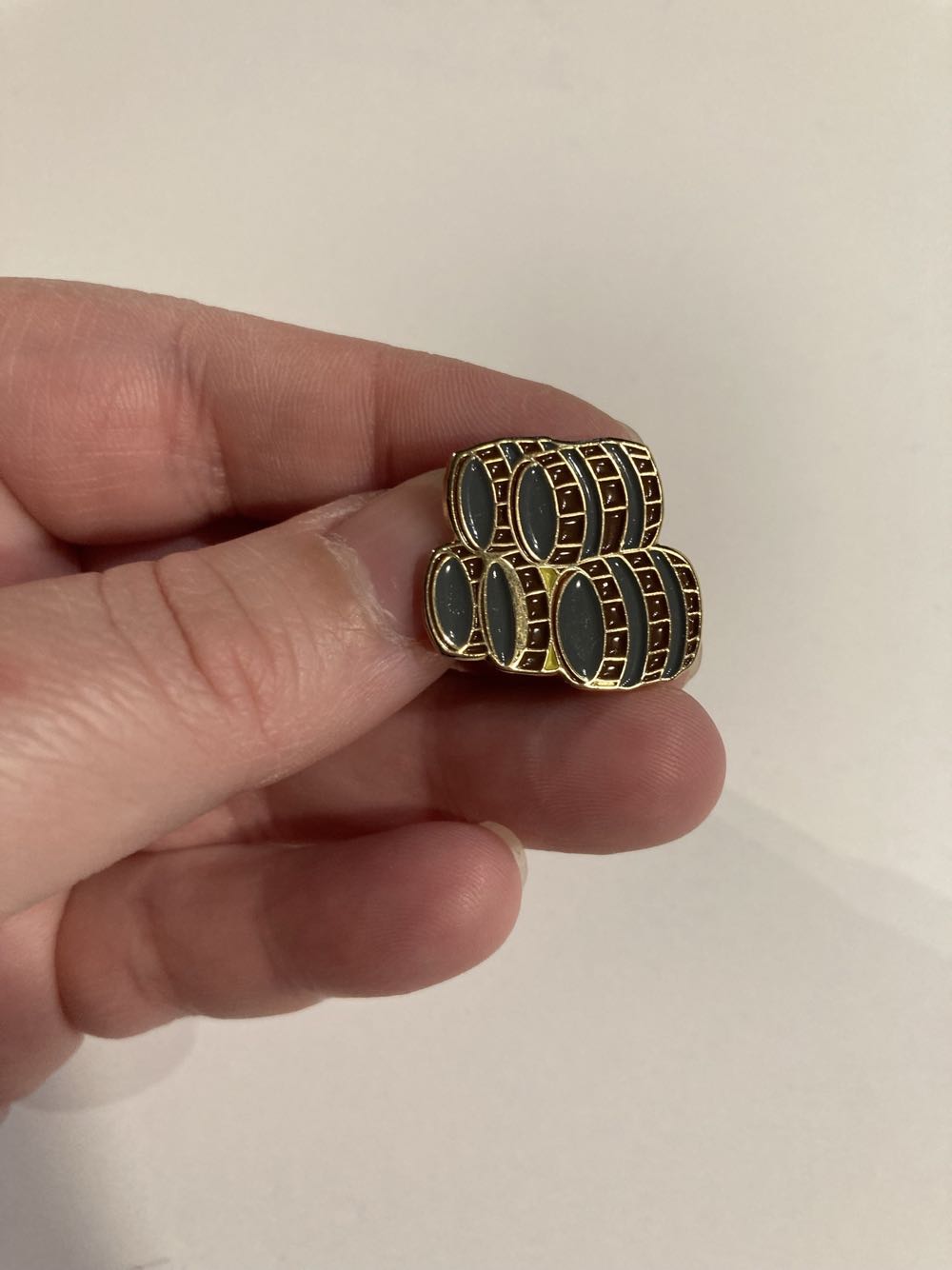 *  pin collectible - Main Image 2