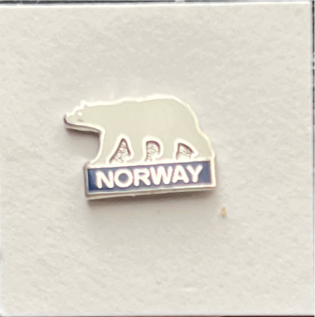 Loungefly Alice In Wonderland Collectible Lapel Pins Card Holders And Red Queen Favorite Character Pin Set For Exchanges Backpacks And More 4 Pins 1.5 Inches Each