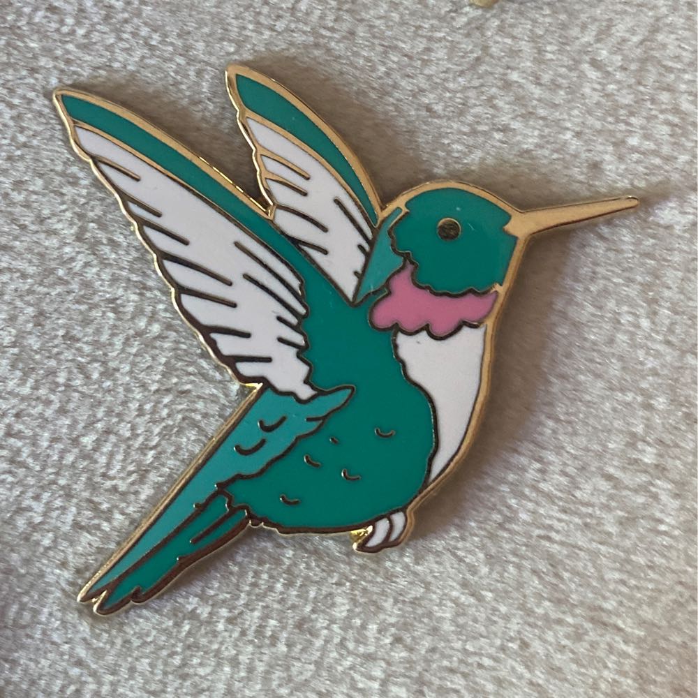 Hummingbird - Enamel Pin pin collectible - Main Image 1