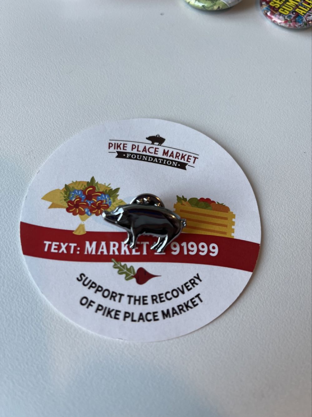Pig  pin collectible - Main Image 2