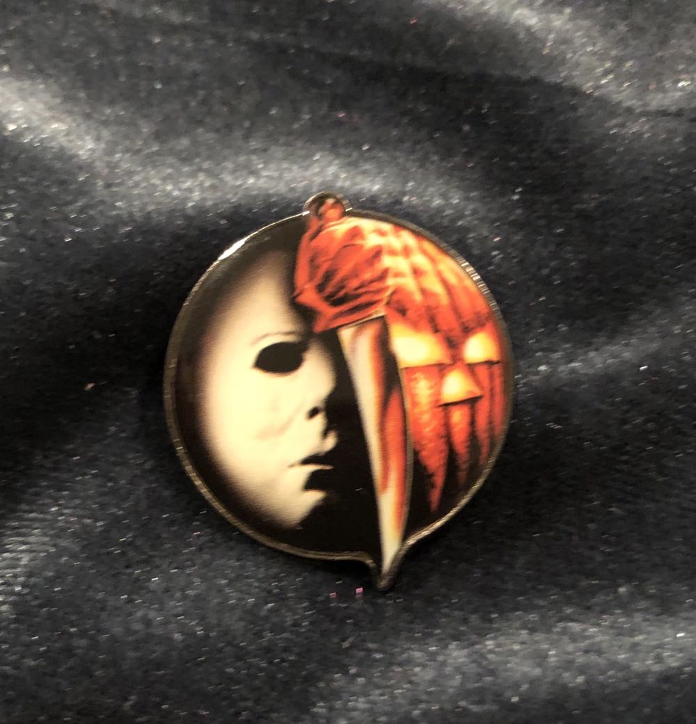 Minnie Main Attraction Pirates Of The Carribbean