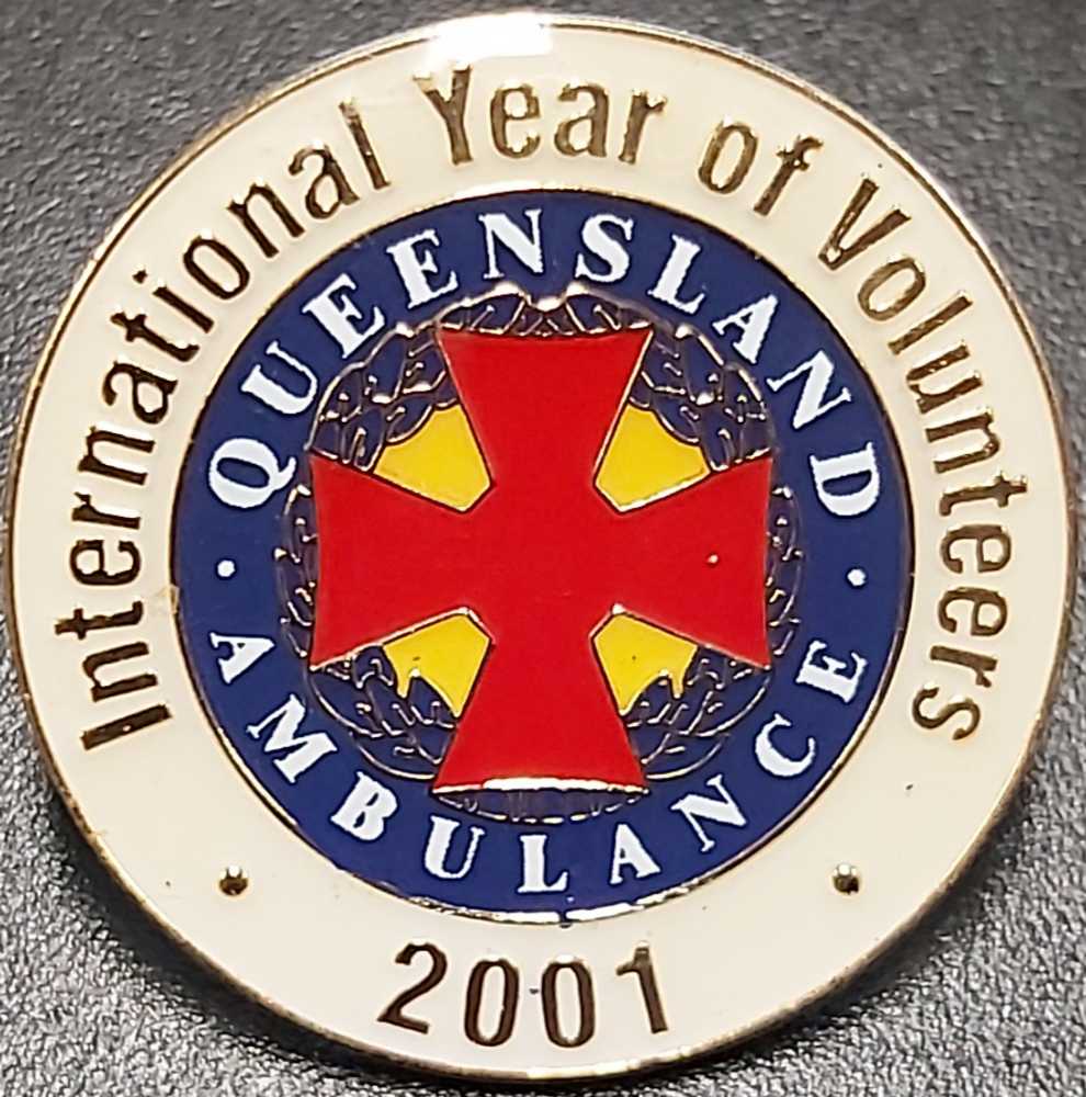 Crest Queensland Ambulance  pin collectible - Main Image 1