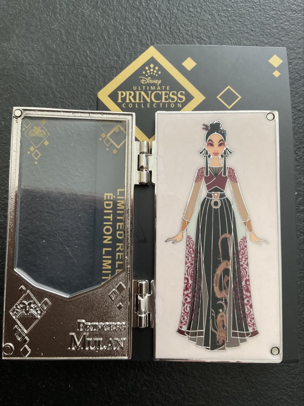 Ultimate Princess Collection - Mulan - Danae Cendejas - Ltd Release  pin collectible - Main Image 2