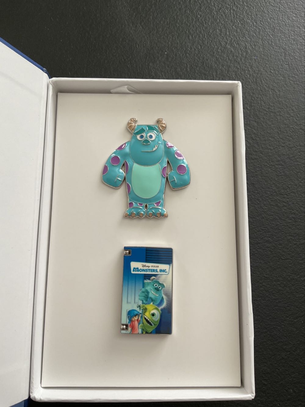 Video - Monsters Inc - 2 Pin Set Ltd Release - 3/5 Series 1  pin collectible - Main Image 2