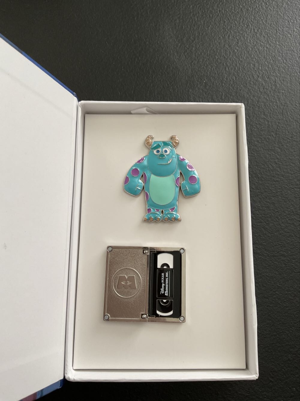 Video - Monsters Inc - 2 Pin Set Ltd Release - 3/5 Series 1  pin collectible - Main Image 3