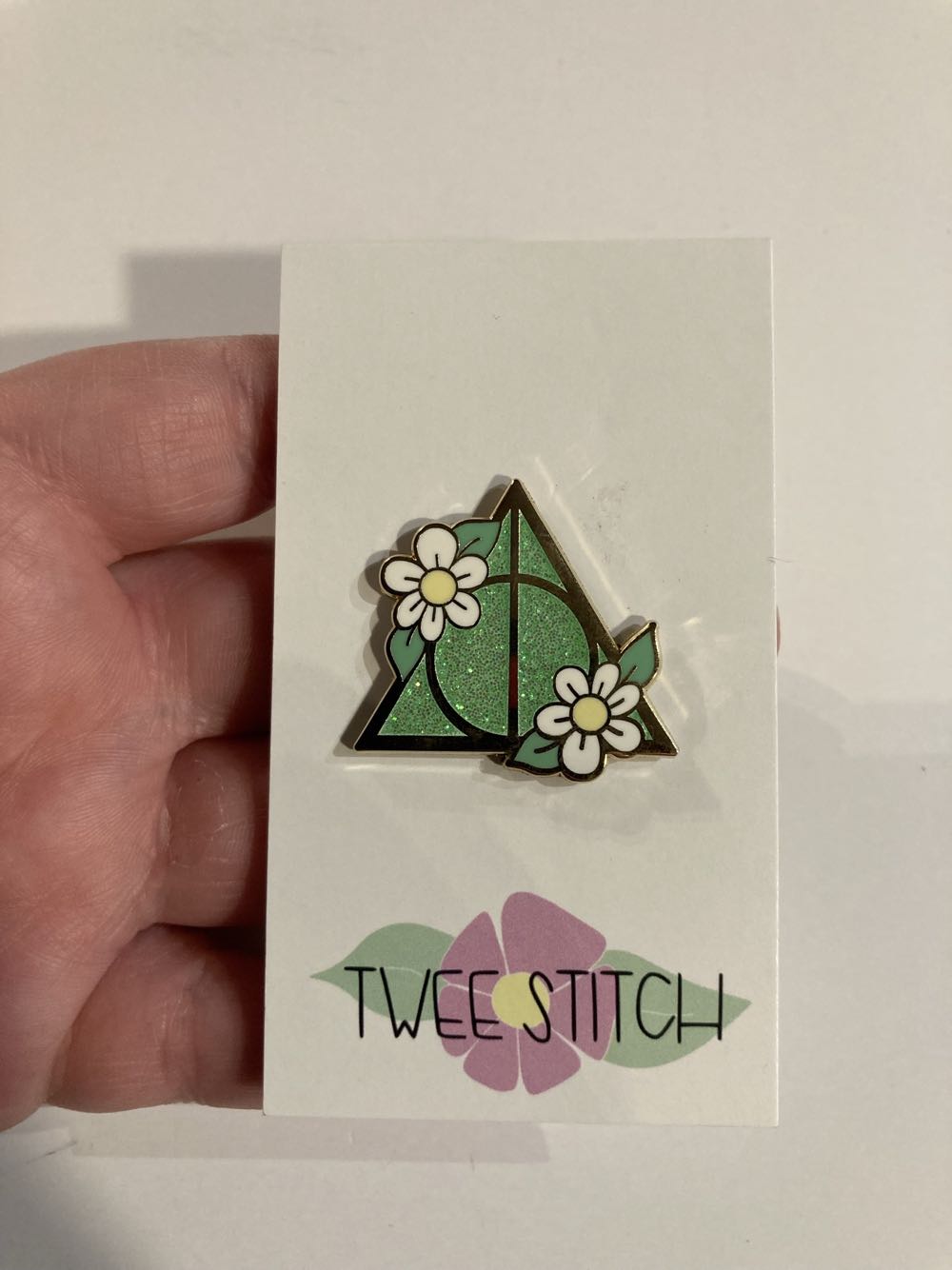 *  pin collectible - Main Image 2