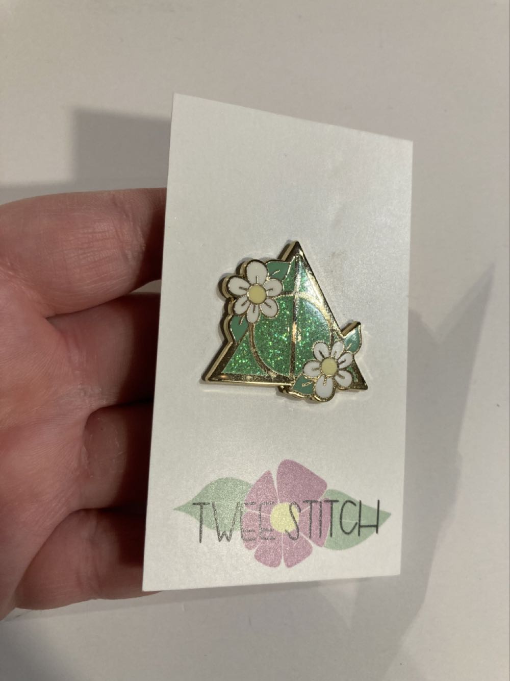 *  pin collectible - Main Image 3