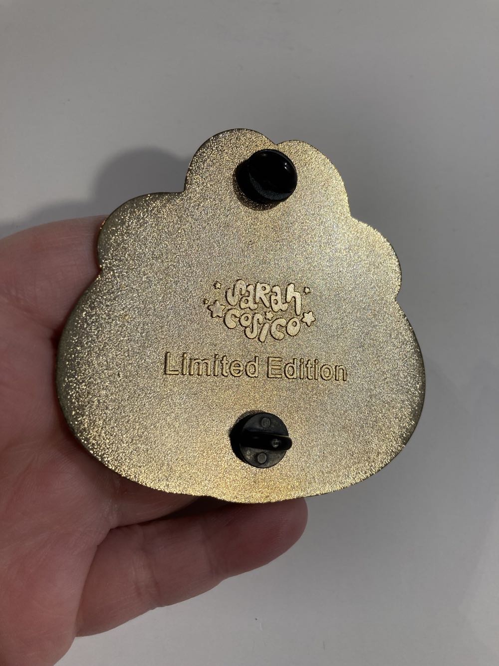 *  pin collectible - Main Image 3