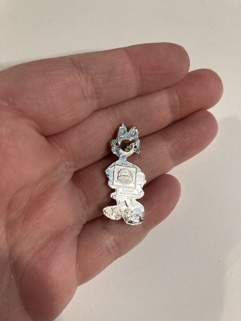 *  pin collectible - Main Image 2