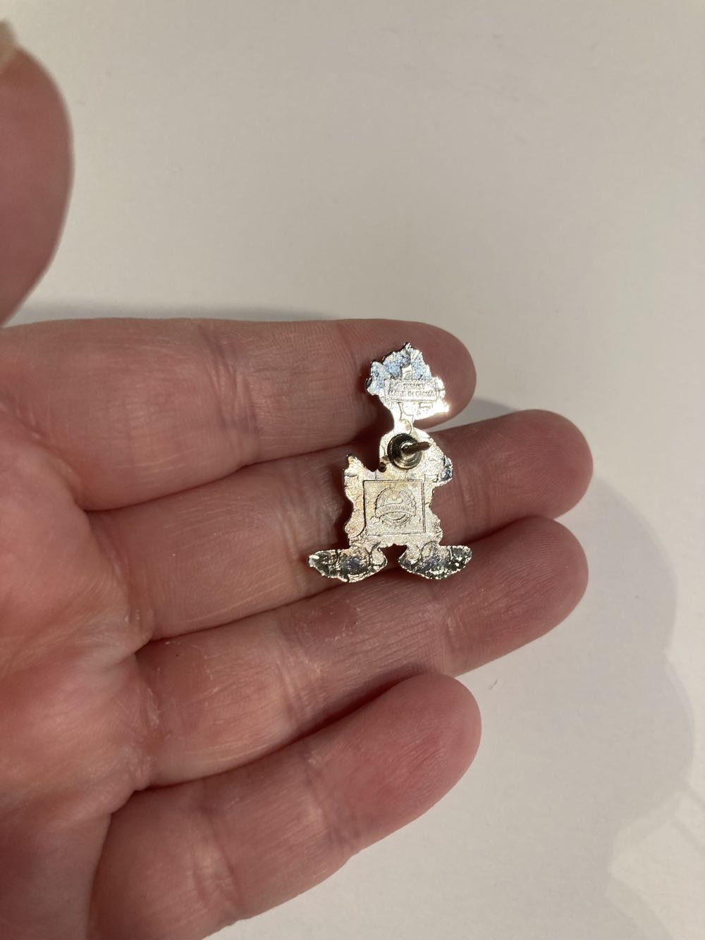 *  pin collectible - Main Image 3