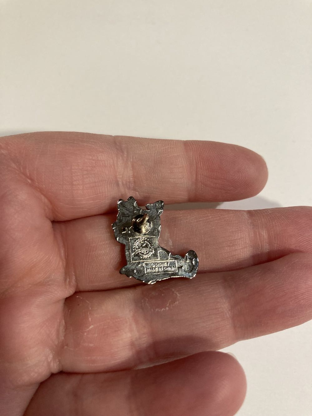 *  pin collectible - Main Image 2