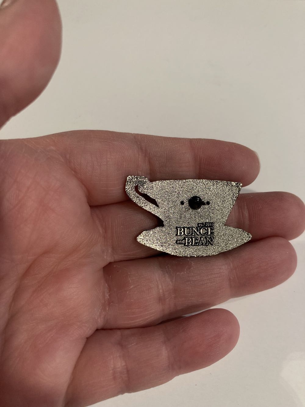 *  pin collectible - Main Image 2