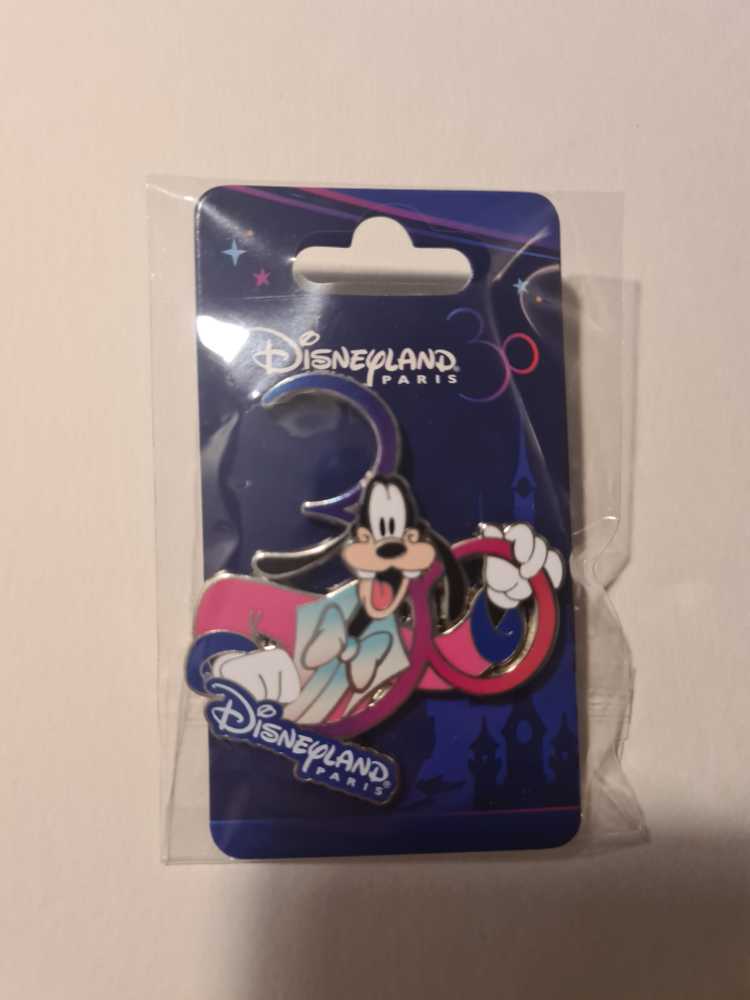 Mickey’s Very Merry Christmas Party Magic Kingdom 2008 25 Anniversary