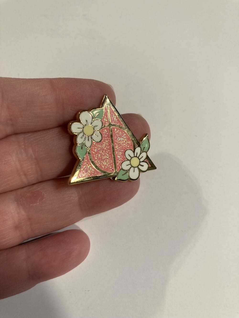 *  pin collectible - Main Image 2