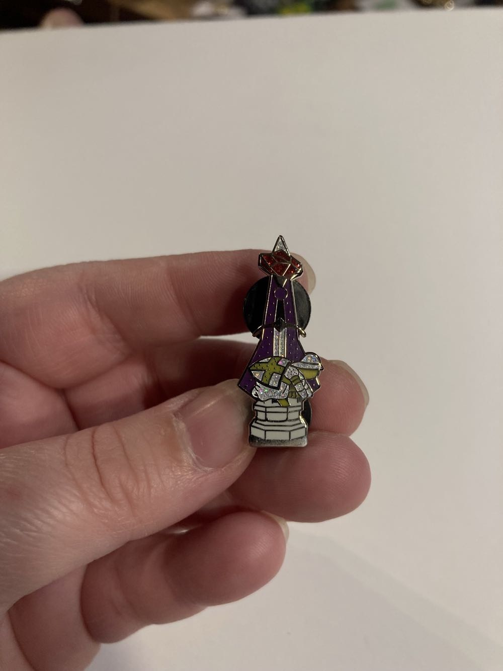 *  pin collectible - Main Image 2