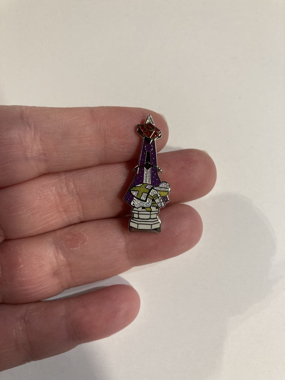 *  pin collectible - Main Image 2