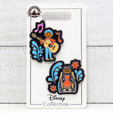 Violet ‘They/Them’ Pronouns Button Pin