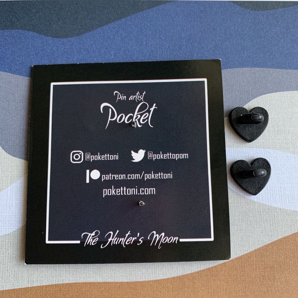 Porcelain Oni - Enamel pin collectible - Main Image 2