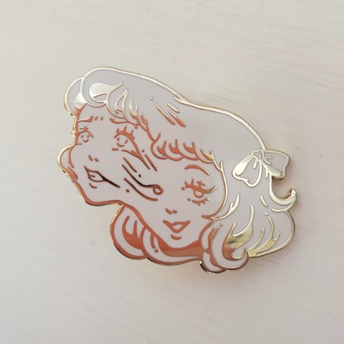 Twisted Two Face Girl - Enamel pin collectible - Main Image 2