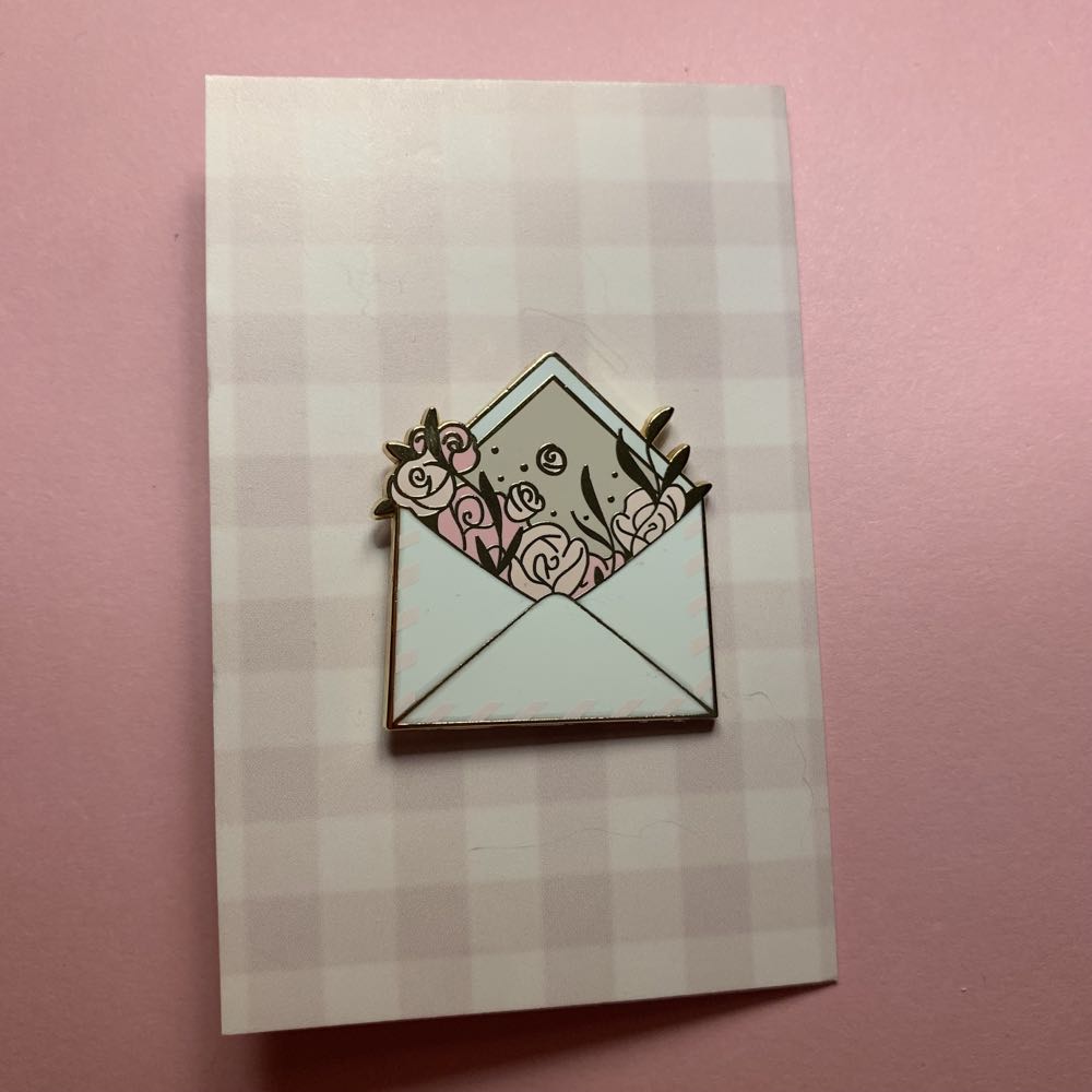 Marvel Holiday Avenger Pin Set