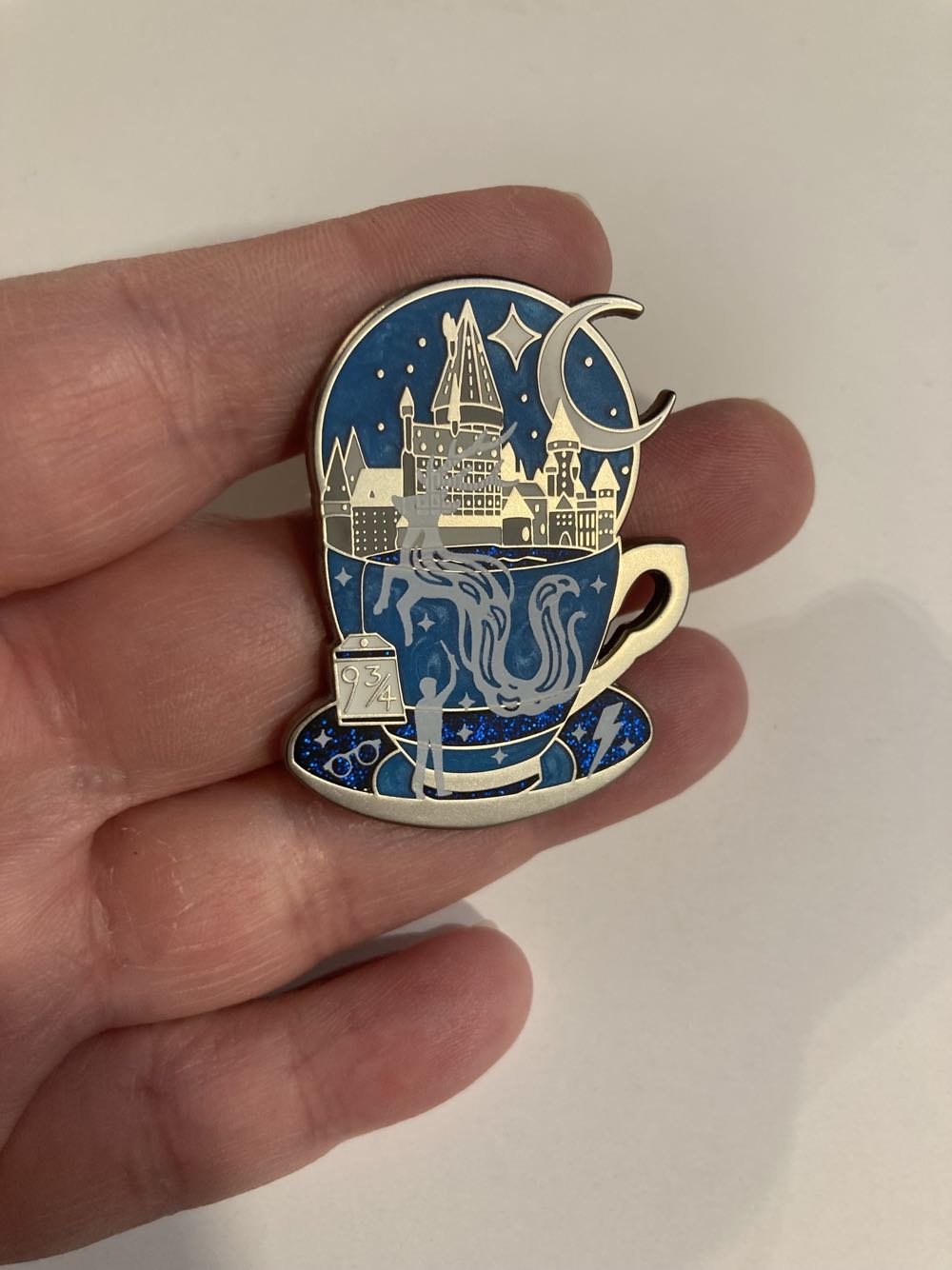 *  pin collectible - Main Image 3