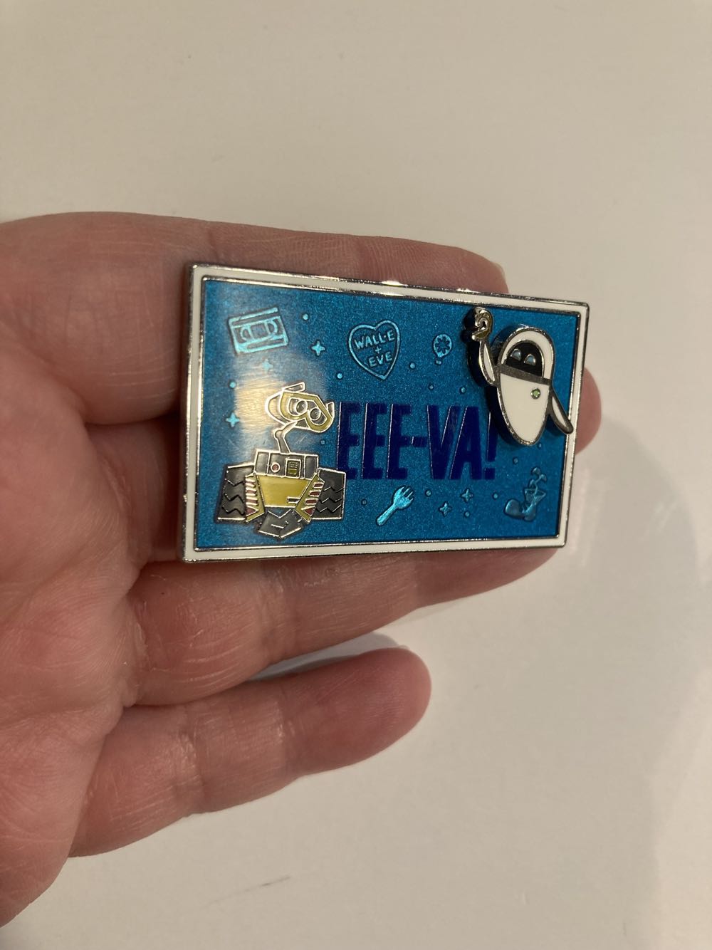 *  pin collectible - Main Image 3