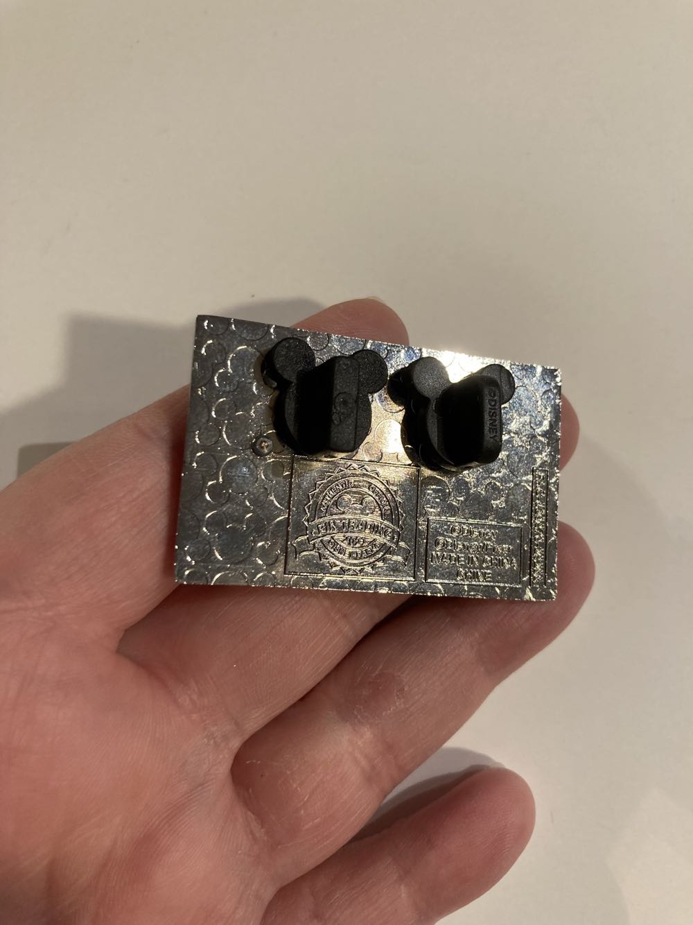 *  pin collectible - Main Image 4