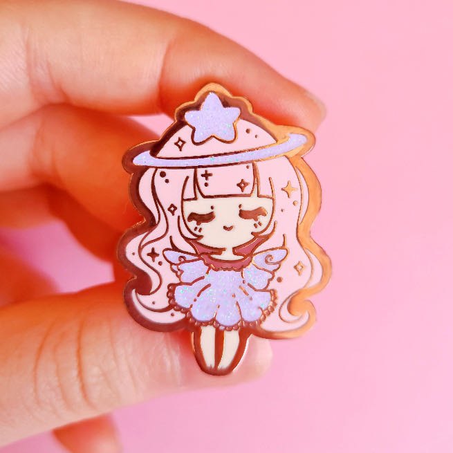 ‘Book Lover’ Black/Red/White Bookstack Button Pin