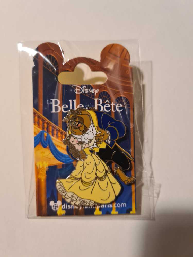 PIN BELLE &L A BETE OE  pin collectible [Barcode 2078010170431] - Main Image 1