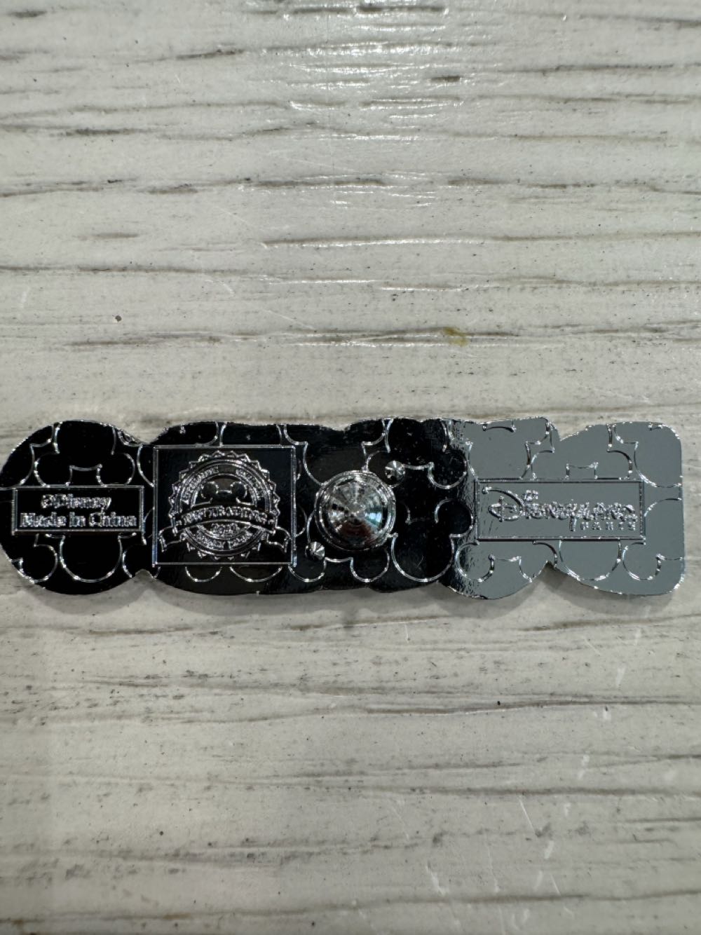 DLP DUMBO Name Wordmark  pin collectible [Barcode 2078010221263] - Main Image 2