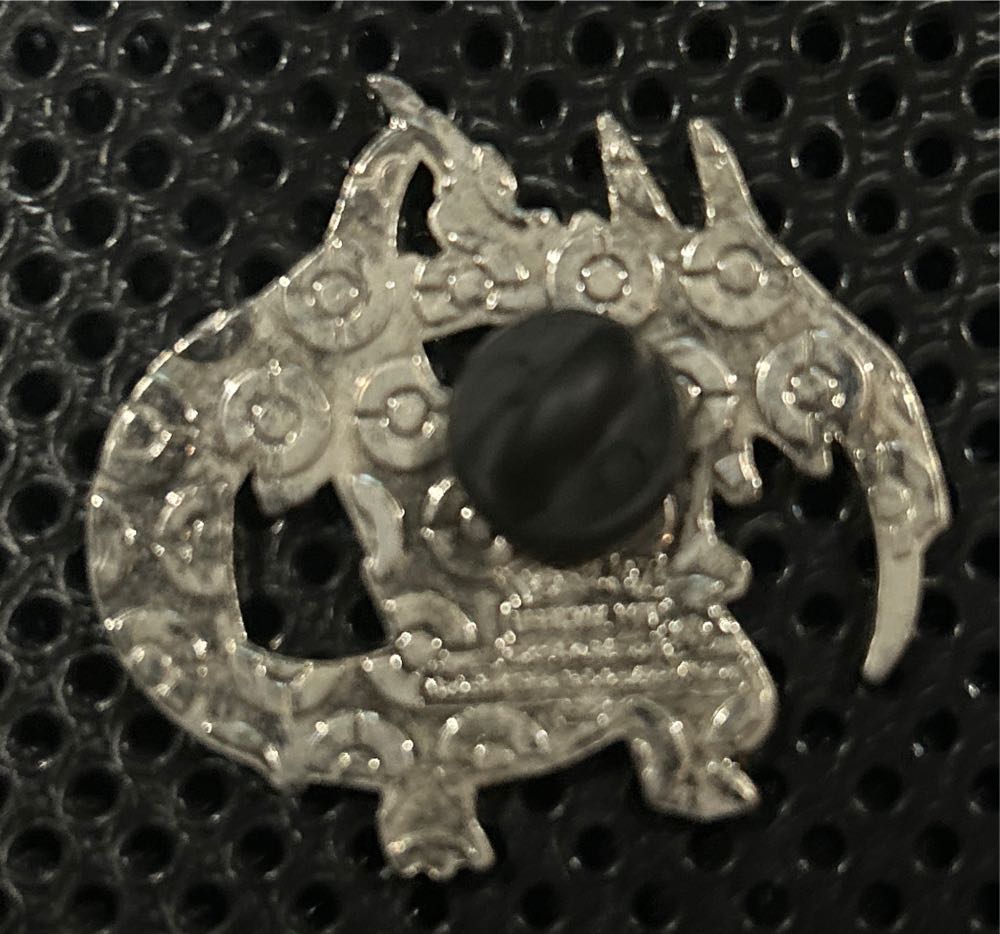 Mega Charizard Y (Pokémon) - Pokémon Enamel pin collectible - Main Image 2