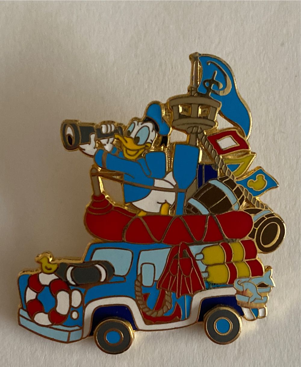 Mickey And Minnie Mouse Christmas Wreath