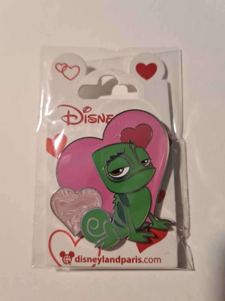 22Q2 PIN COEUR PASCAL OE  pin collectible [Barcode 2078010211837] - Main Image 1