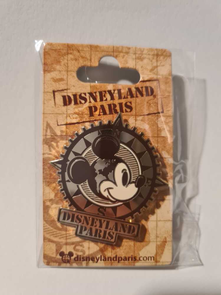 PIN DLP VOYAGE OE  pin collectible [Barcode 2078010150785] - Main Image 1