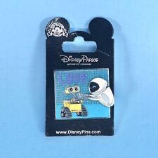 Winnie The Pooh - Small Eating Honey