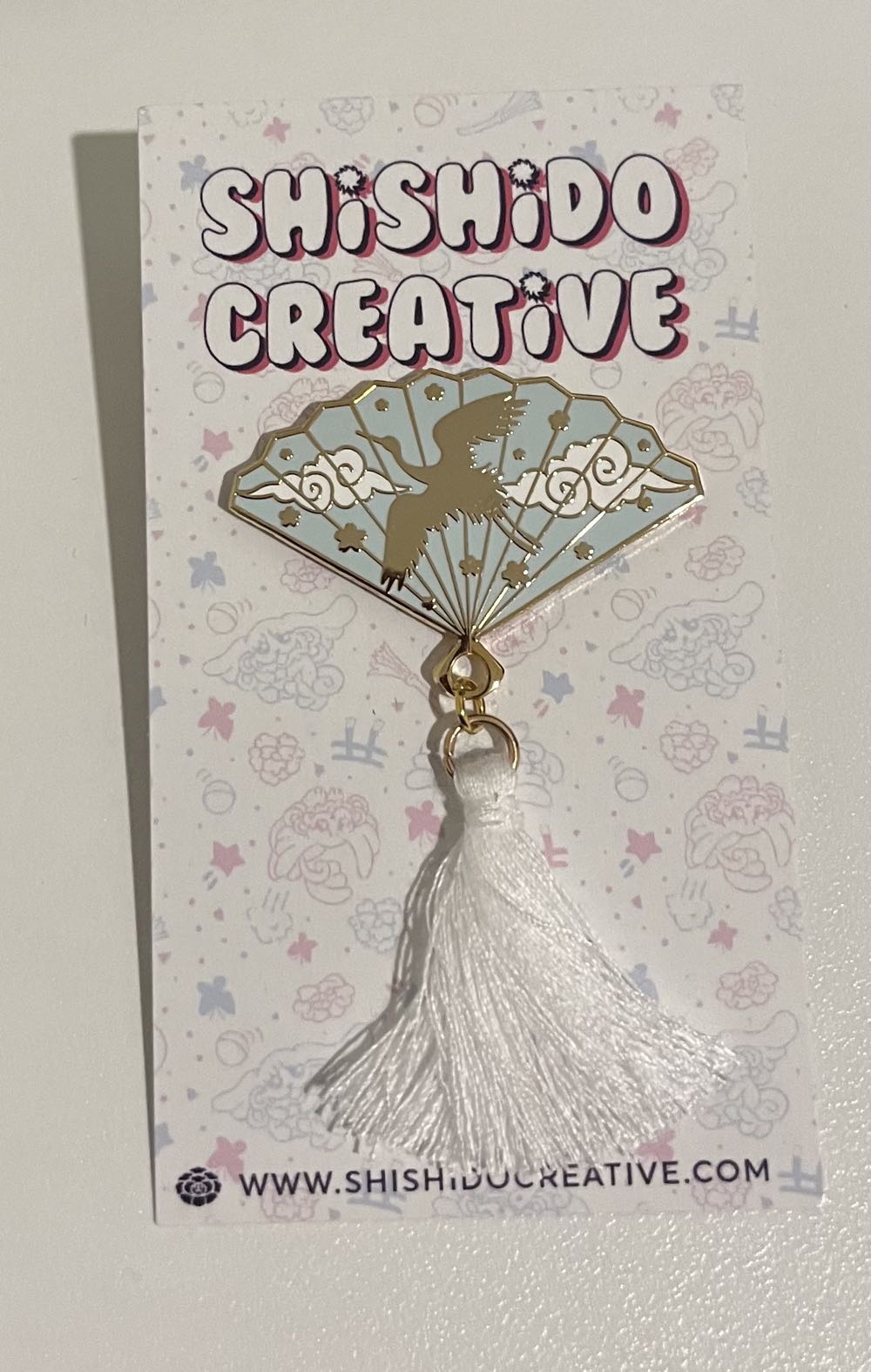 Fan  pin collectible - Main Image 2