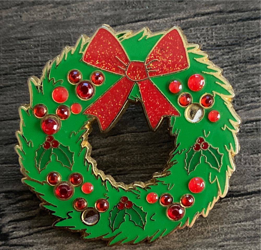 2022 Disneyland Paris Pin Circle Emblem