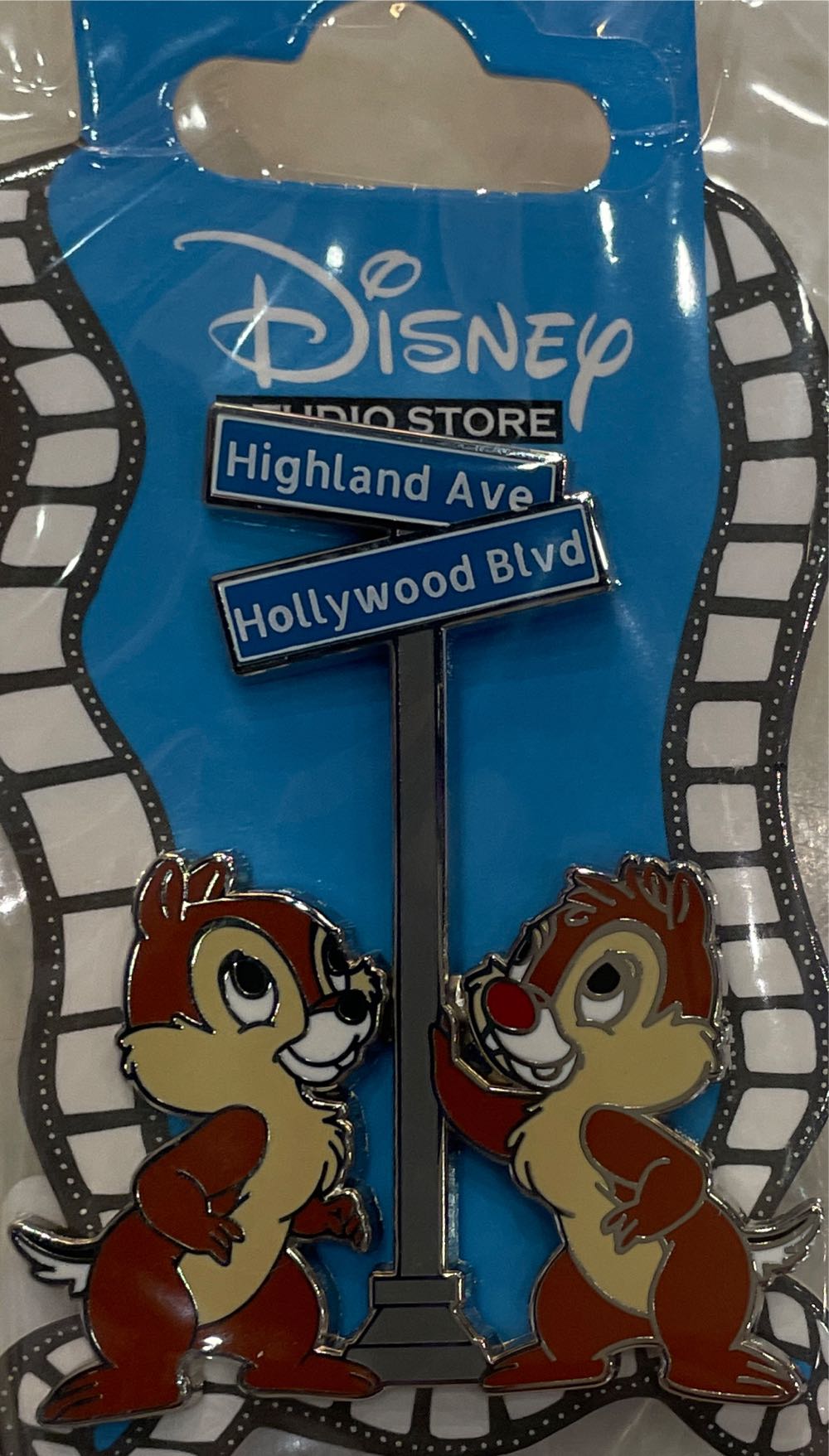 Donald And Daisy Egg Hunt Happy Easter