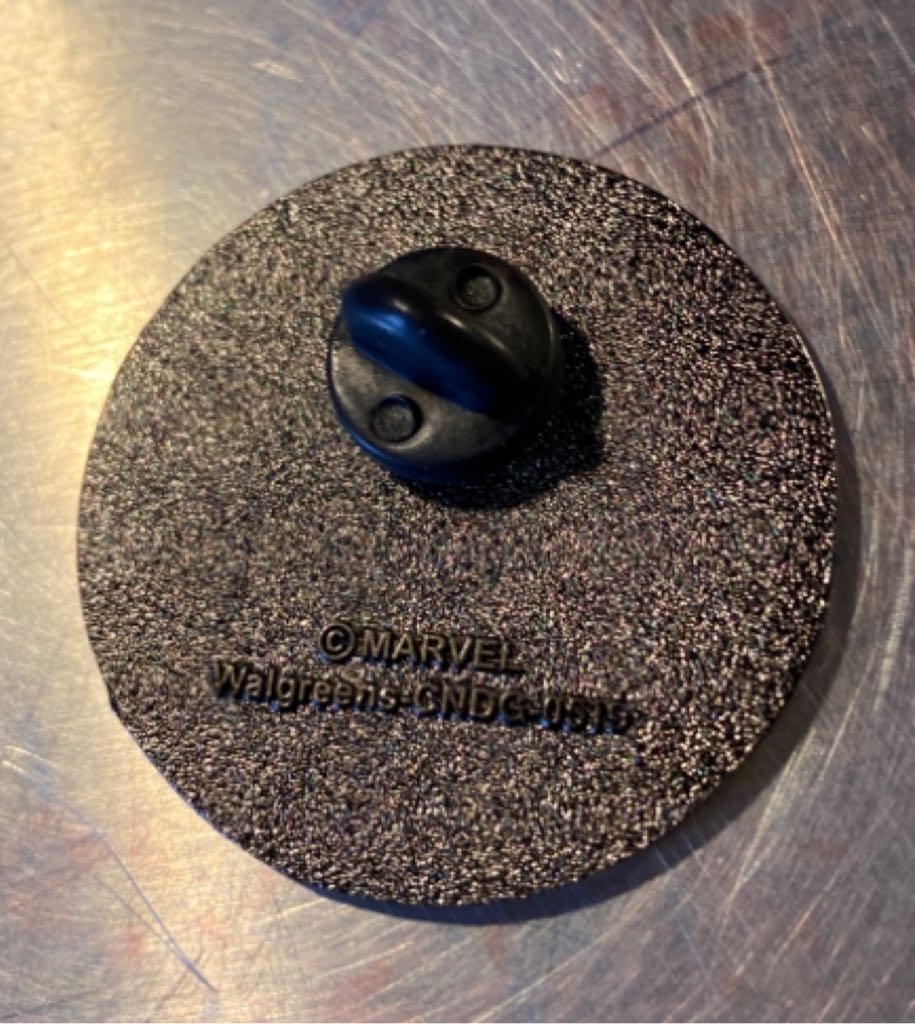 Captain America’s Shield - Jumbo Pin pin collectible - Main Image 2