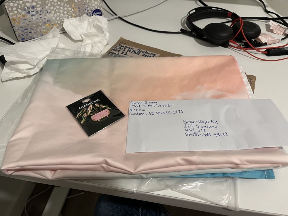 Plant  pin collectible - Main Image 2