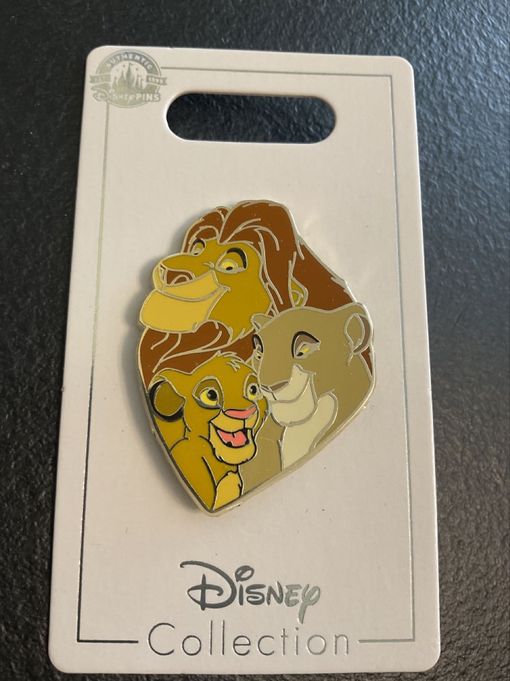 Lion King - Family  pin collectible - Main Image 1