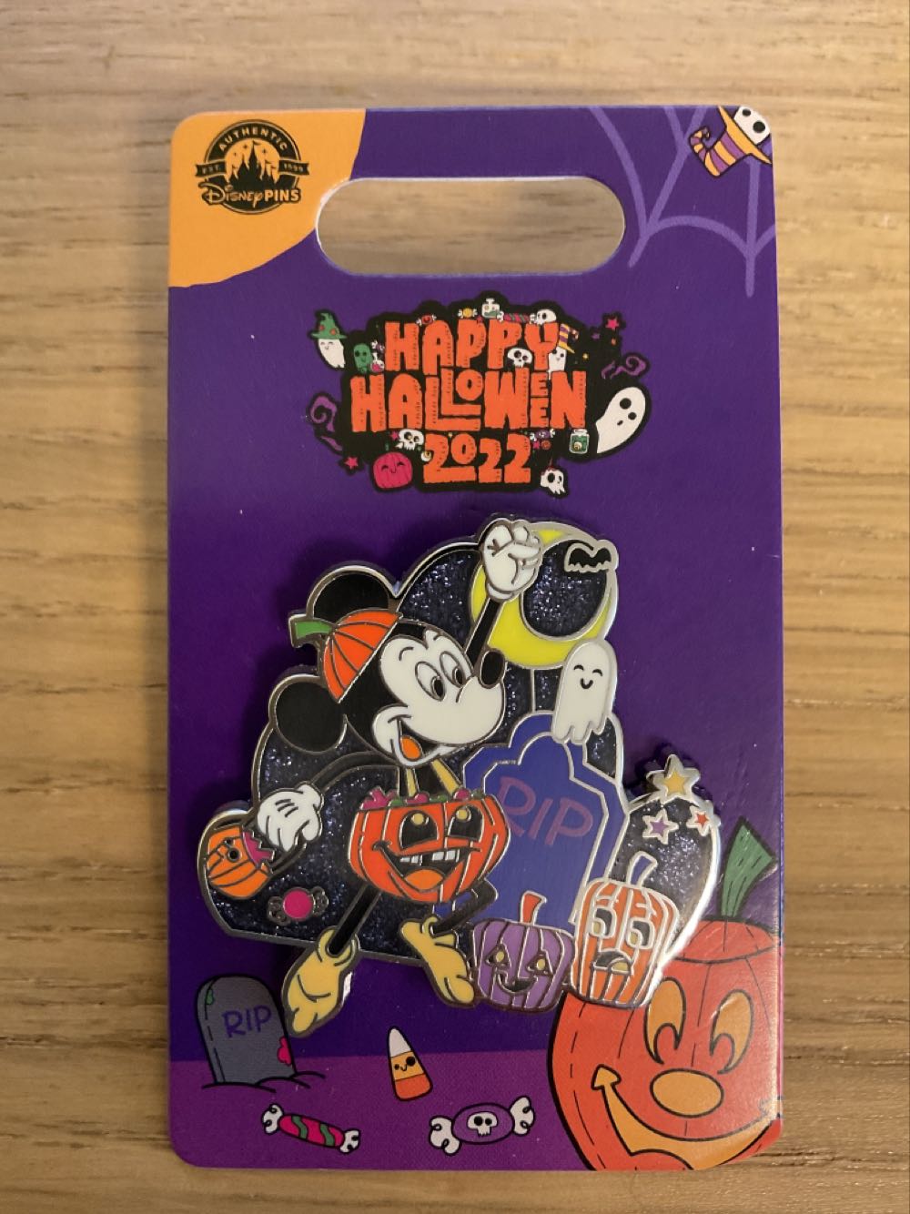 WDW - Halloween 2022 - Mickey  pin collectible - Main Image 1