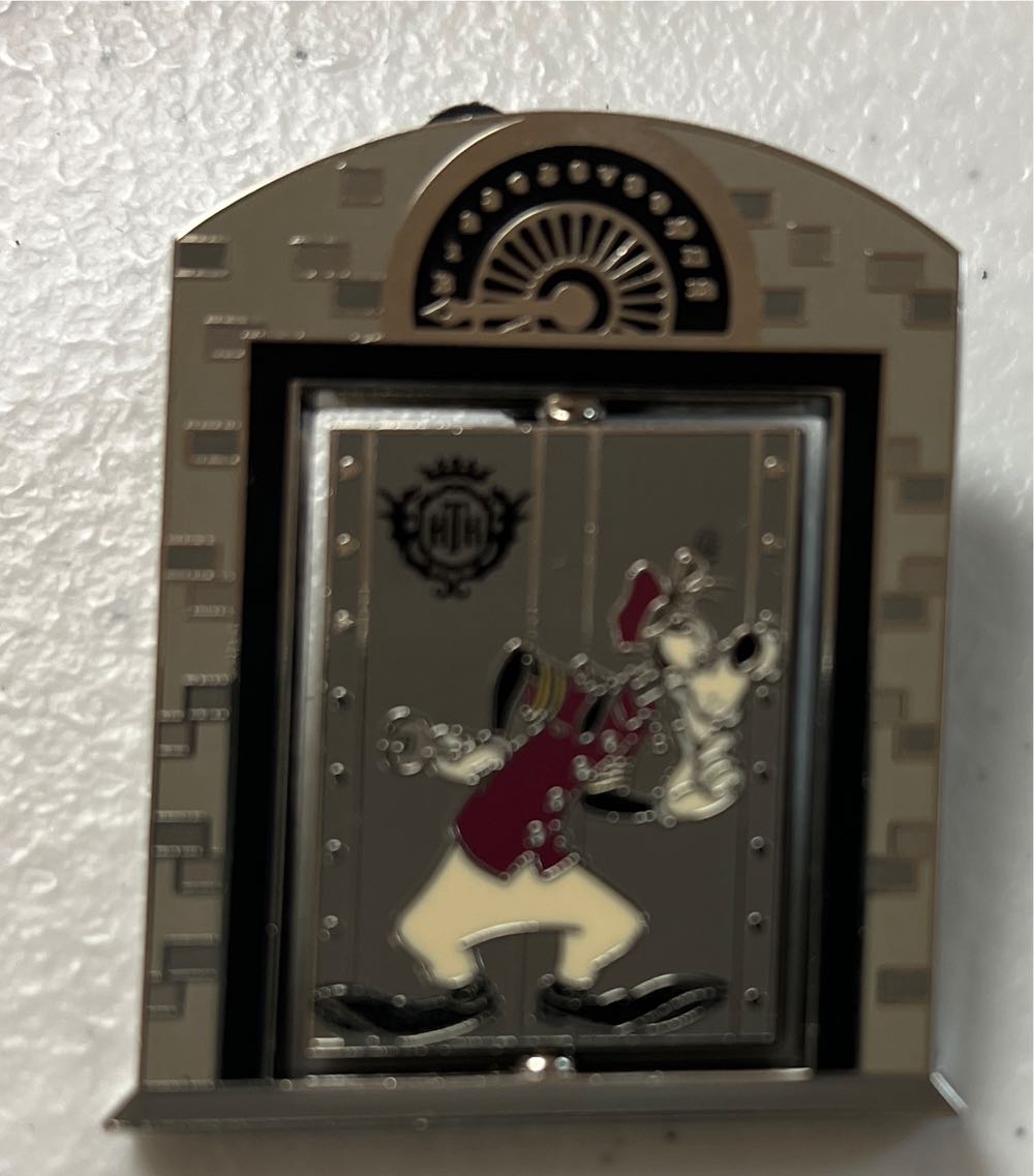 22Q4 MINNIE SIRENE OE