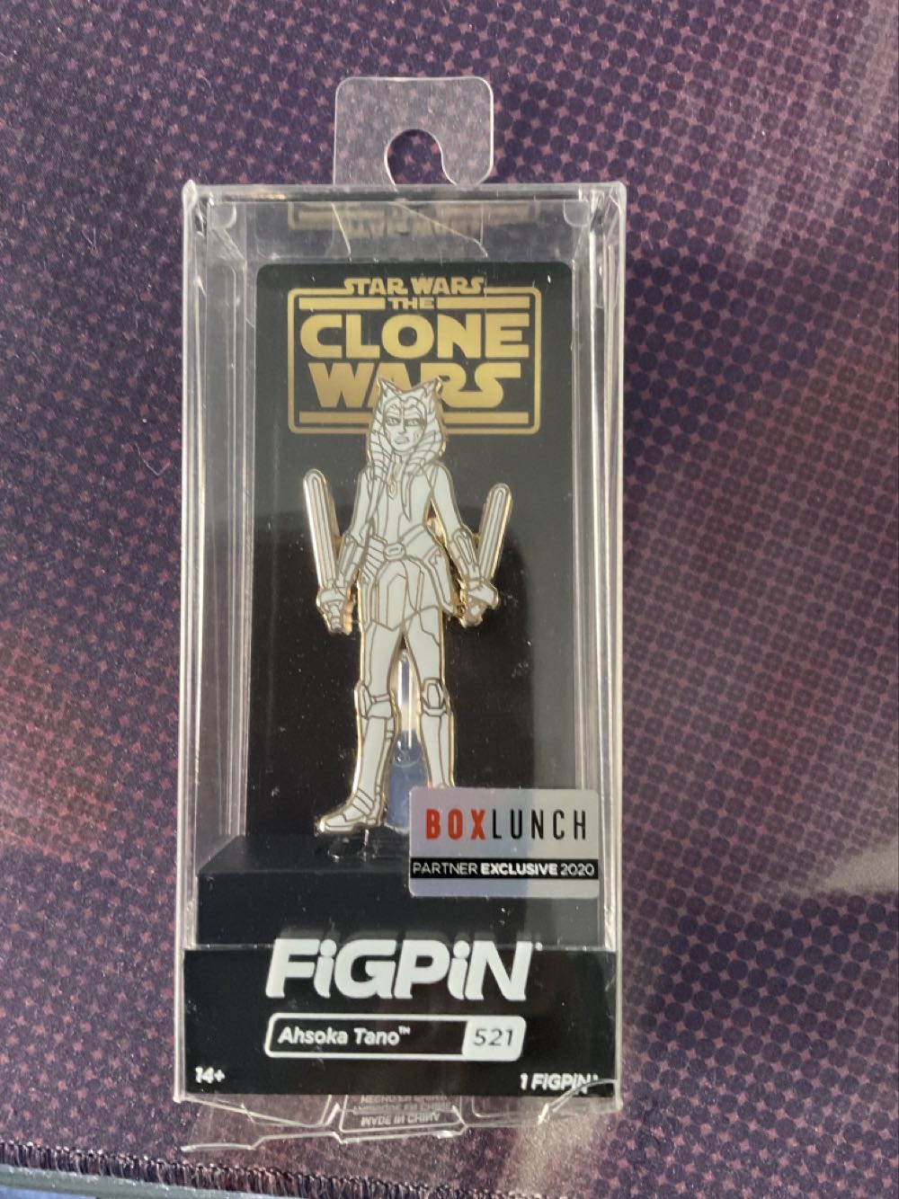 Disney Parks The Main Attraction Dumbo The Flying Elephant Pin Set On Card (8)